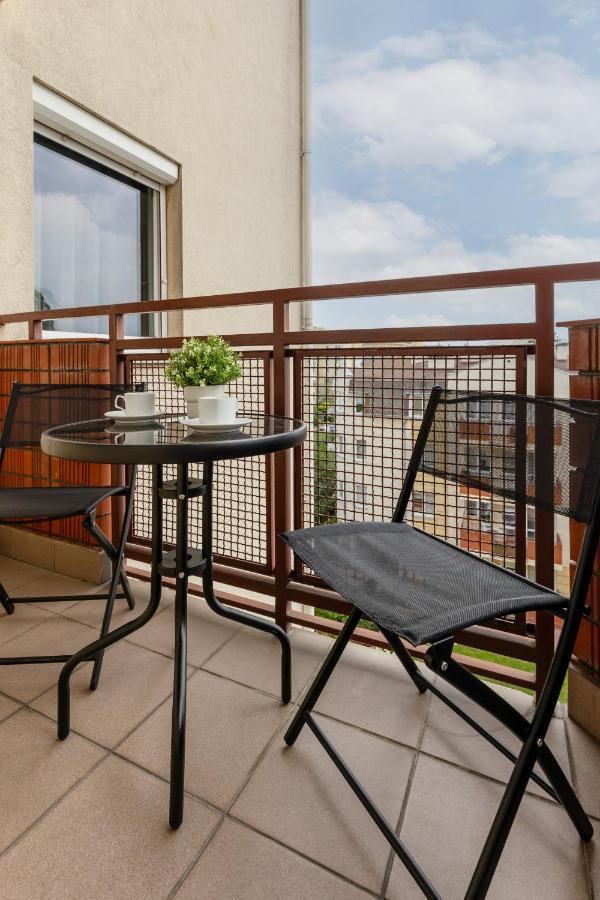 Cozy Apartment With Parking In Warsaw Ursus By Noclegi Renters Exterior photo